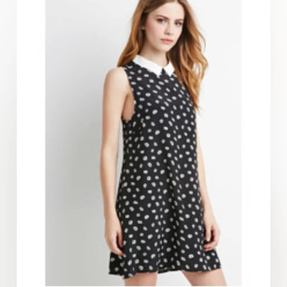 Forever 21 Daisy Print Shift Dress - Picture 2 of 7